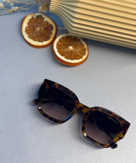 Chanel CC Kristalli Tortoise Güneş Gözlüğü-  Kaplumbağa kabuğu kahve degrade