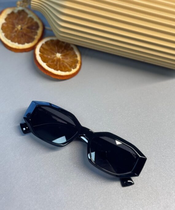 Prada Retro Effect Güneş Gözlüğü - Siyah