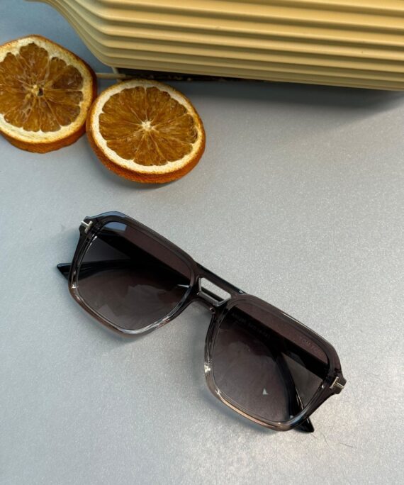 Tom Ford Dikdörtgen Güneş Gözlüğü -  Şeffaf Füme