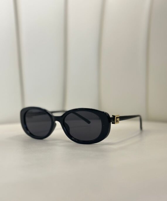 Gucci Oval Güneş Gözlüğü- Siyah