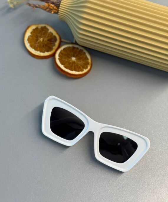 Loewe Anagram Bevelled LW Dikdörtgen Güneş Gözlüğü – Beyaz