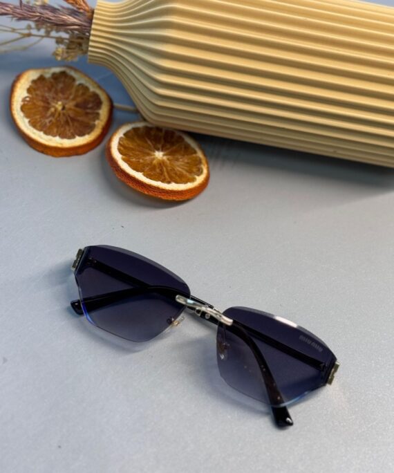 Miu Miu Cam Detaylı Güneş Gözlüğü - Gold Lacivert