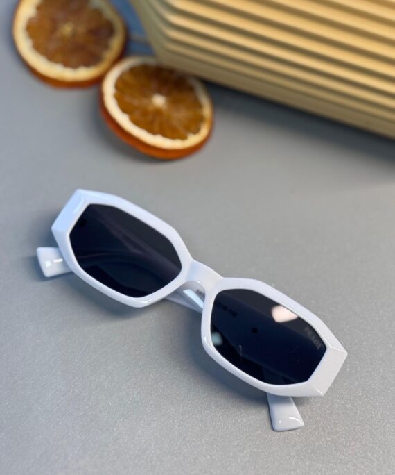 Prada Retro Effect Güneş Gözlüğü - Beyaz