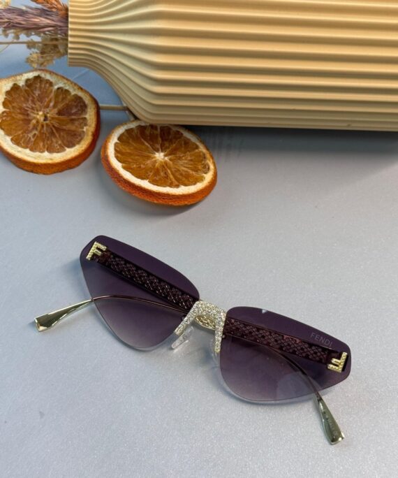 Fendi Üçgen Tasarım Daimond Güneş Gözlüğü - Mor