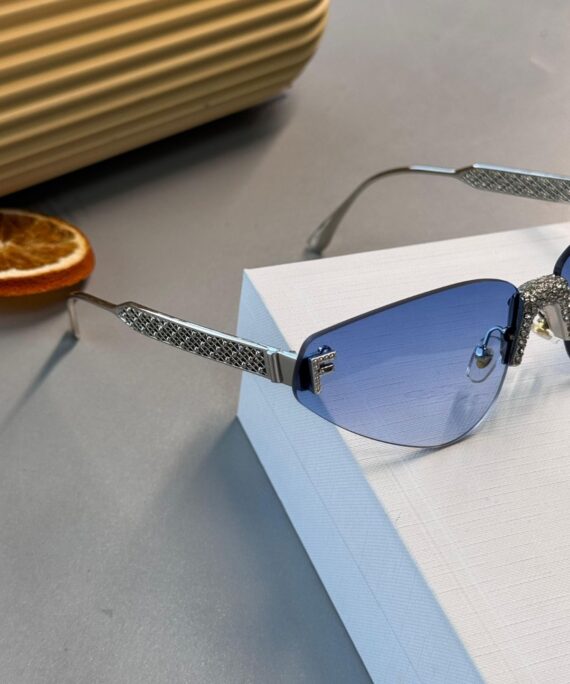 Fendi Üçgen Tasarım Daimond Güneş Gözlüğü - Mavi