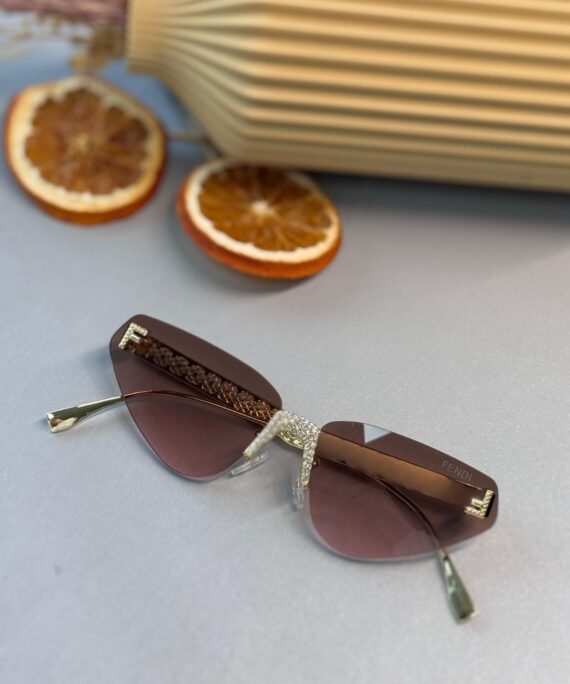 Fendi Üçgen Tasarım Daimond Güneş Gözlüğü - Kahve