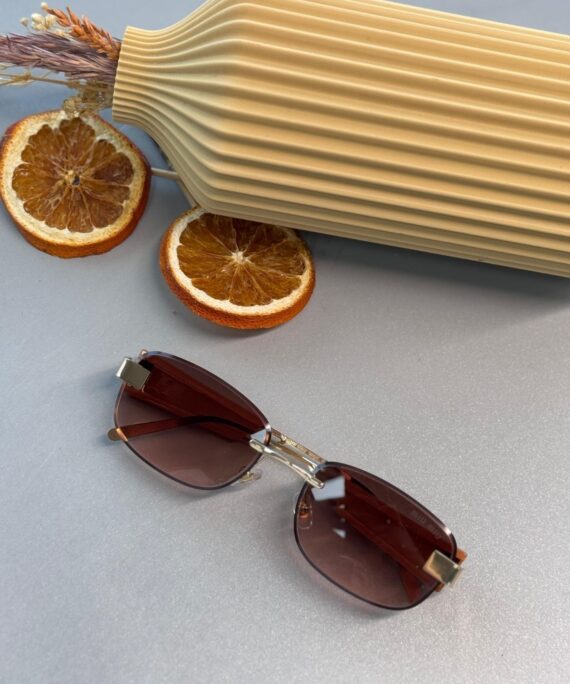 Mıu Mıu Kare Kesik Cam Detaylı Güneş Gözlüğü - Turuncu