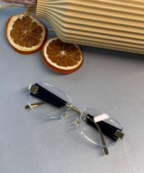 Mıu Mıu Kare Kesik Cam Detaylı Güneş Gözlüğü - Şeffaf