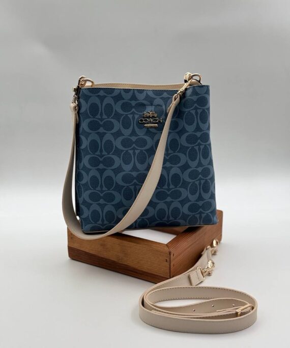 Coach monogram orta boy mavi çanta